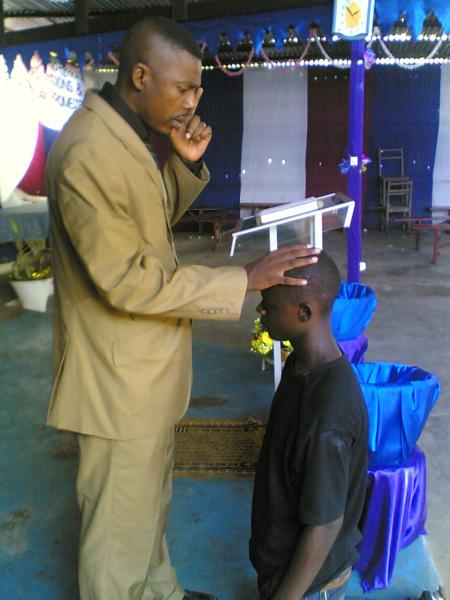 rev pasteur dzabatou patrick